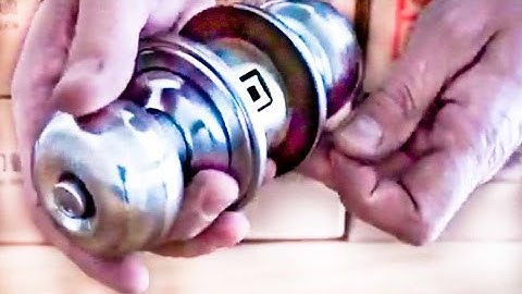 How to remove and replace a door knob without visible screws