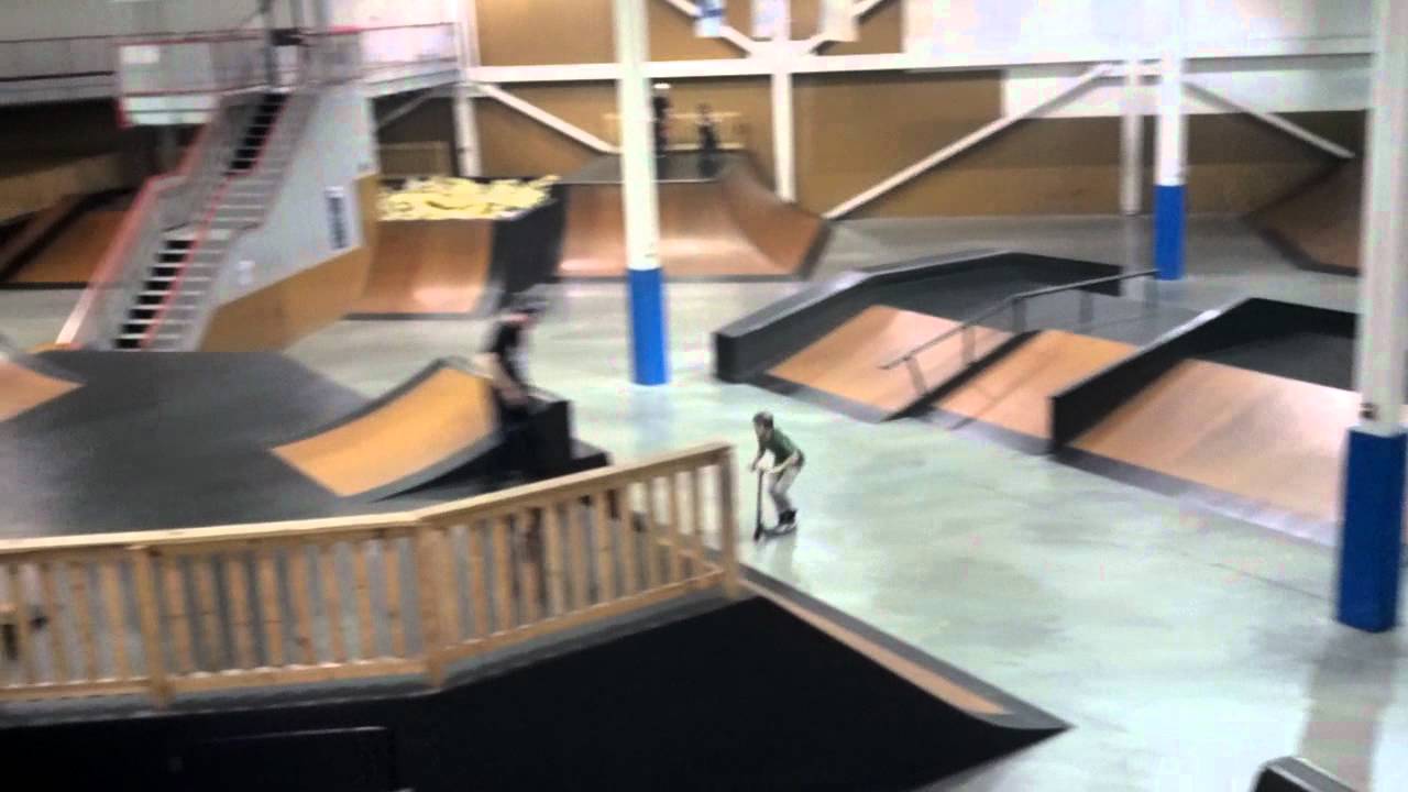St. Louis Mills Mall skate / BmX park. - YouTube