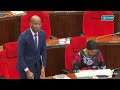 JANUARY MAKAMBA ALIVYOSHANGILIWA BAADA YA KUJIBU KUHUSU USAMBAZAJI WA UMEME VITONGOJINI JANUARY MAKAMBA ALIVYOSHANGILIWA BAADA YA KUJIBU KUHUSU USAMBAZAJI WA UMEME VITONGOJINI
