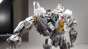 HUNT FOR THE DECEPTICON HFTD LEADER CLASS STARSCREAM REVIEW