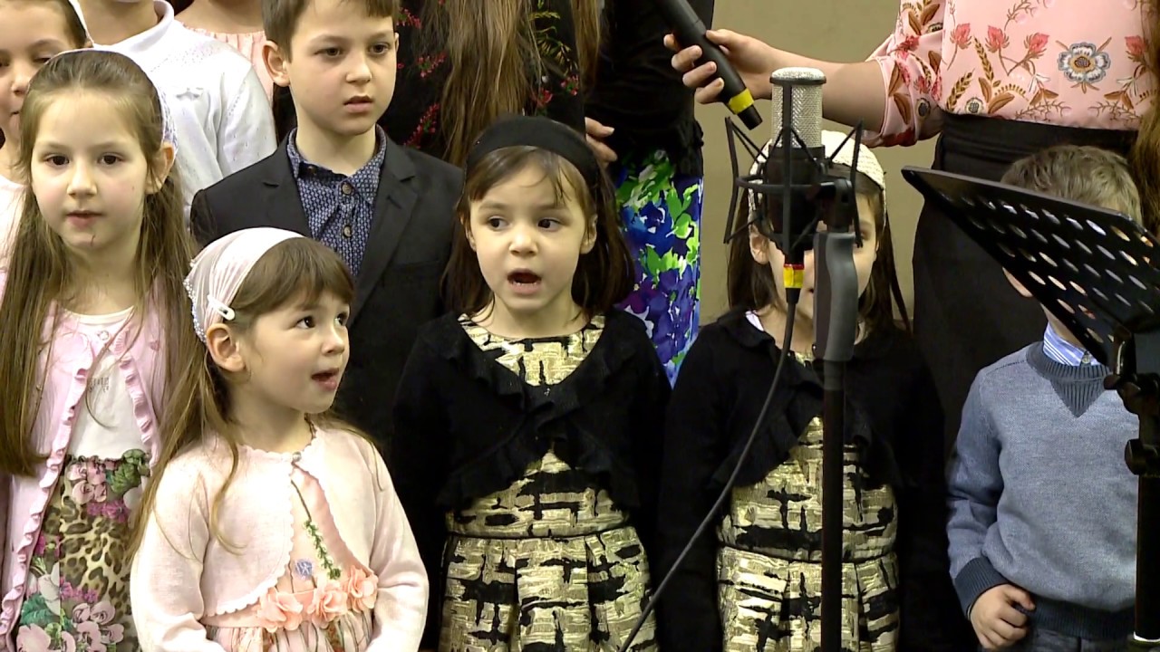 31.12.2019. Biserica Penticostala Maranata din Londra.  Poem , grupele de copii. Time : 07:47:28 pm.