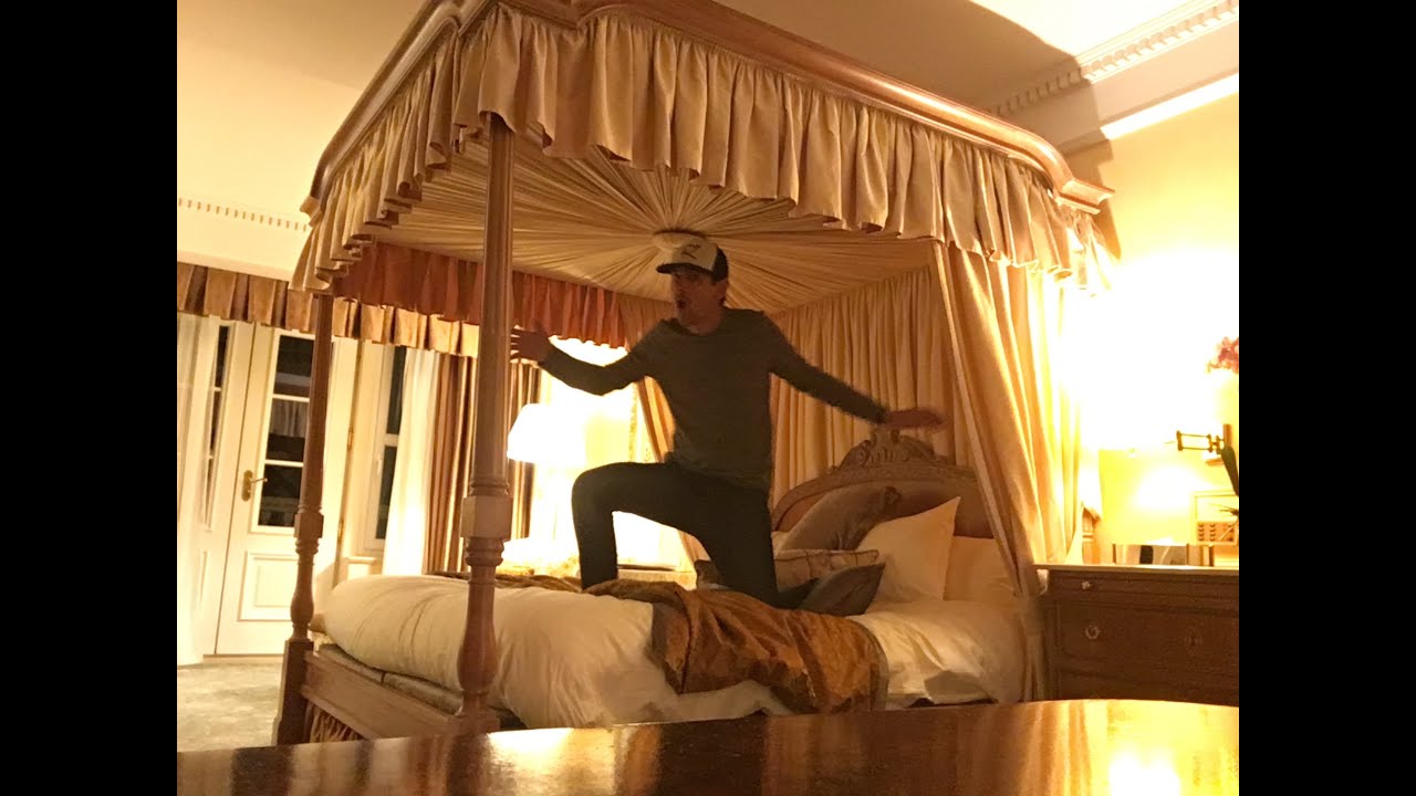 Jumping On Michael Jackson S Bed The Mj Code