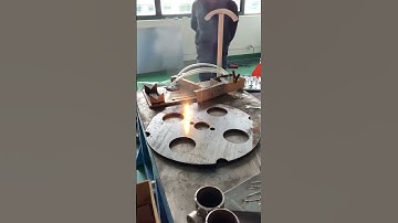 the process of cleaning iron rust easily using a sophisticated laser tool #iron #laser #shorts