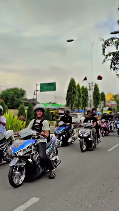 Samosir motor aerox di kawal polisi #reggae #musica #rap #aerox155