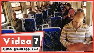 الهدوء يسيطر على قطار القاهرة - الزقازيق بدون زحاما للركاب