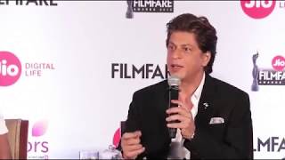 Shahrukh Khan on best films in 2017 | Funny Moments | Filmfare | Bollywood Uncover