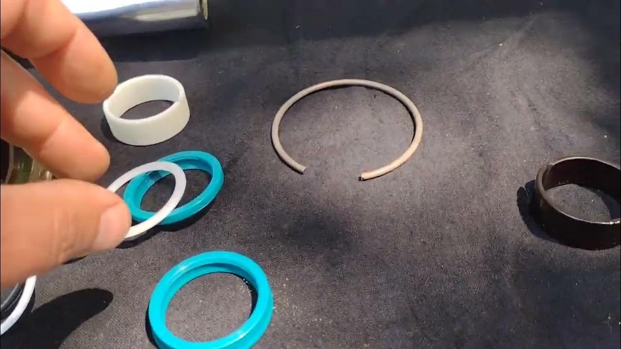 John Deere 6410 Steering Cylinder Rebuild - YouTube