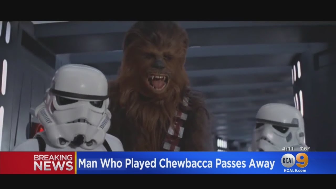 Chewbacca Actor Peter Mayhew From 'Star Wars' Dies at 74