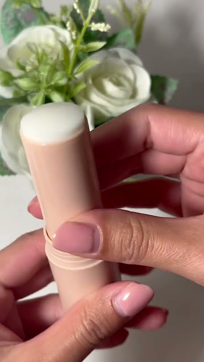 Trying out the Prequel Scar Solutions silicone scar stick. This is made out of 60% silicone.