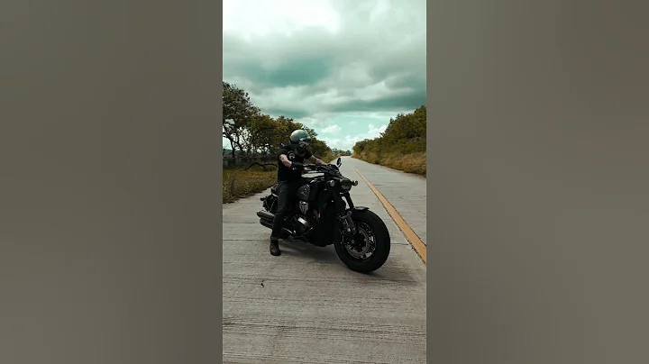 Bristol QJ SRV600V | V4 Engine in a Classic Bike