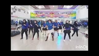 Seperti Mati Lampu // Line Dance// Choreo //Muhammad Yani // Demo By Icha & Teman De,perkasa Gym