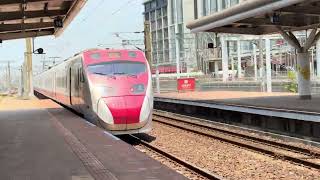 TR TEMU2000形35+36編成(普悠猴) 普悠瑪プユマ特急124号 南港行き 新左営駅2B番線通過