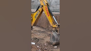 Jcb 3dx sweeping soil to corner of plot #jcb #jcb3dx #jcbbackhoe #jcbcartoon #jcbmachine #jcbparts