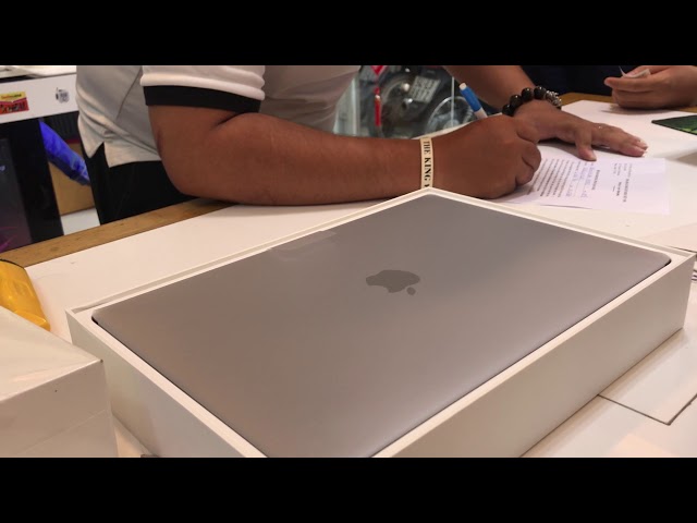 Đập hộp MPXW2 - Macbook Pro Touch Bar 2017 13 inch