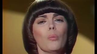 Mireille Mathieu   Apprends moi 1975