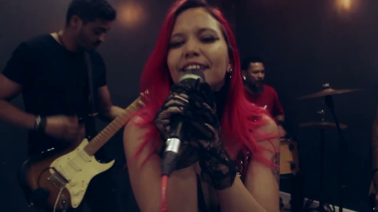 Luxurydoll - Cherry Rocks (Web Clip)