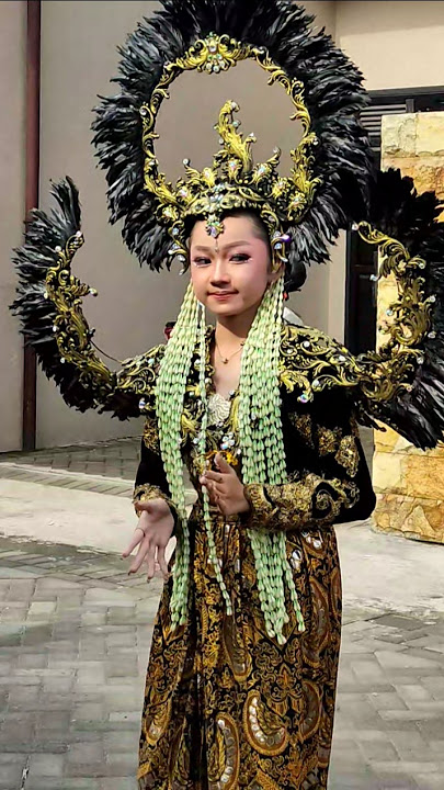 three beautiful virgins