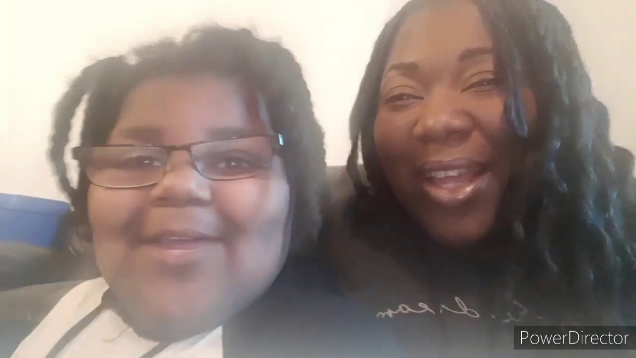 Mary Brown's Muckbang | Facebook live with DéJanelle - YouTube