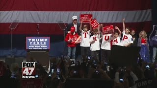 Michigan still in play day before election