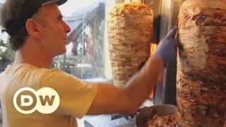 Global Snack - Klassischer Gyros in Thessaloniki | DW Deutsch