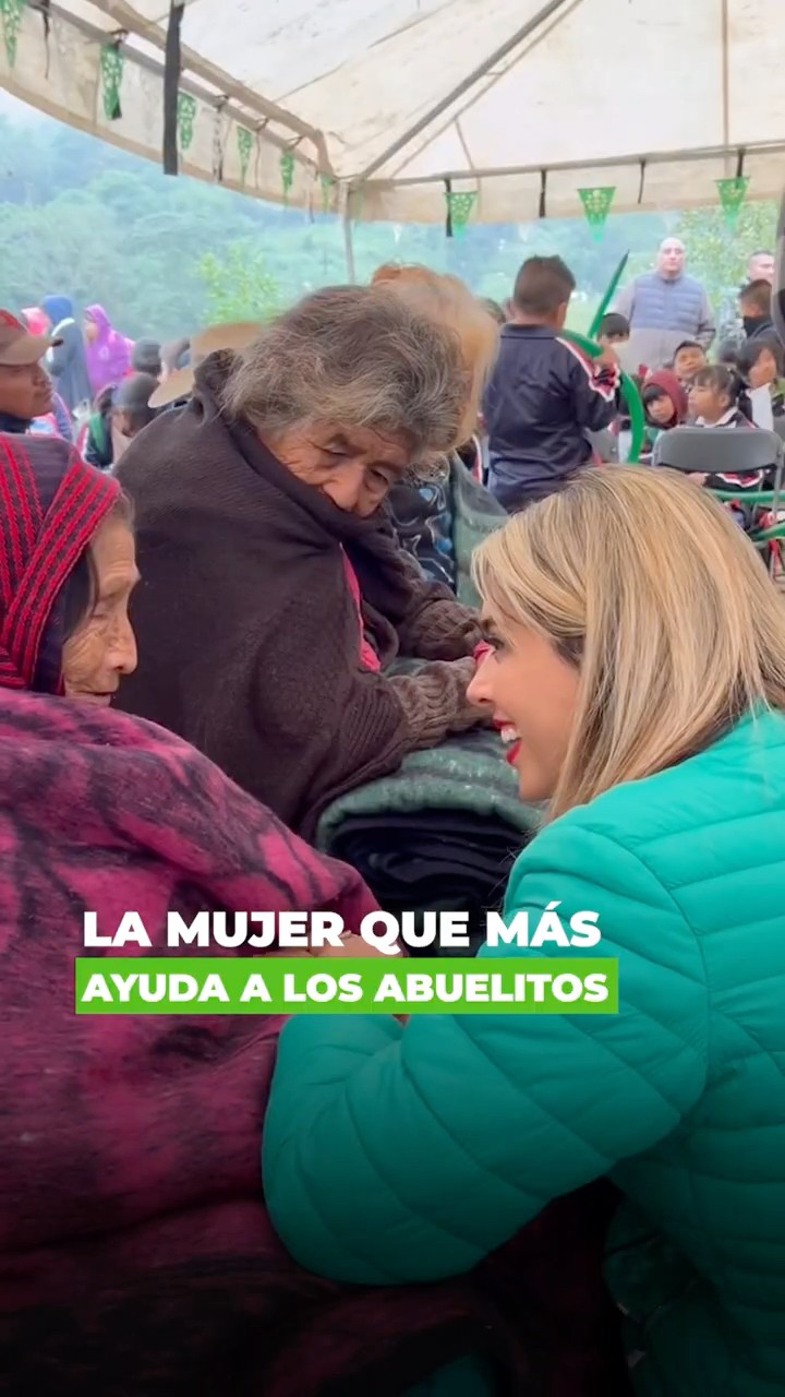 La mujer que más ayuda a los viejitos en México