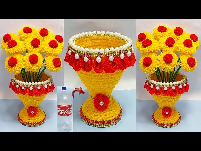 Plastic bottle vase Craft idea/Diy new Design bottle flower vase/Wool se Guldasta banane ki vidhi class=