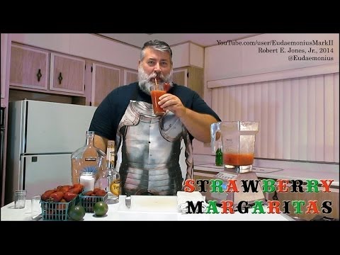 how-to-make-fresh-strawberry-margaritas---day-16,323