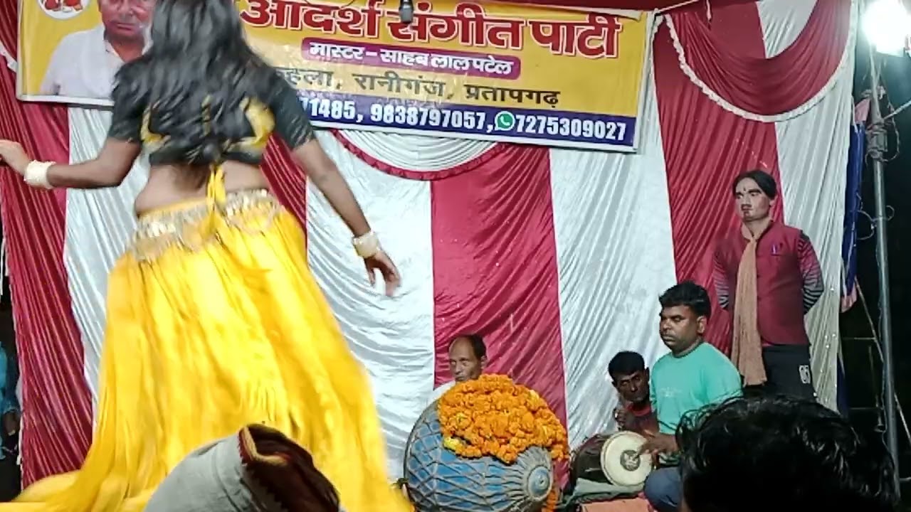 हारमोनियम की धुन पर रानी का जलवा हो गया ऐसा डांस के पब्लिक देखते रहेगी सब लाल की नौटंकी