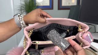 WHAT'S IN MY BAG💕💕 VICTORIA'S SECRET SHOULDER TOTE IN ORCHID BLUSH 