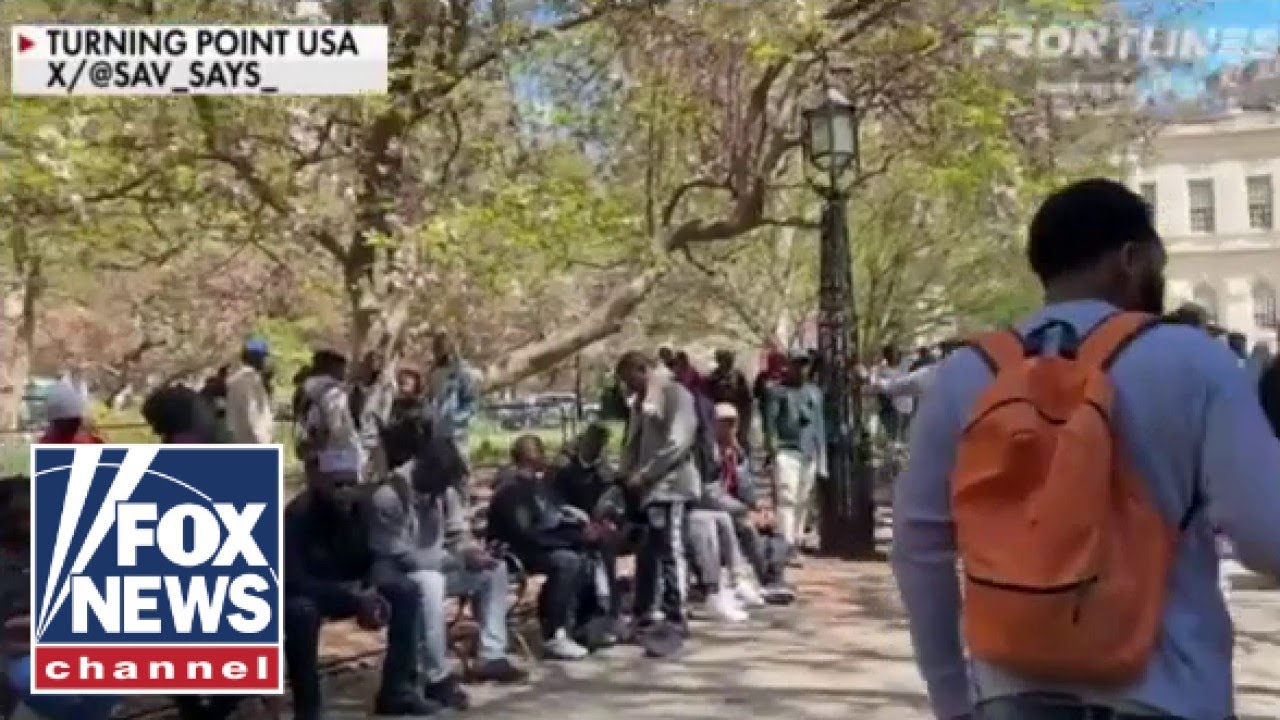 Migrants flood New York City Hall