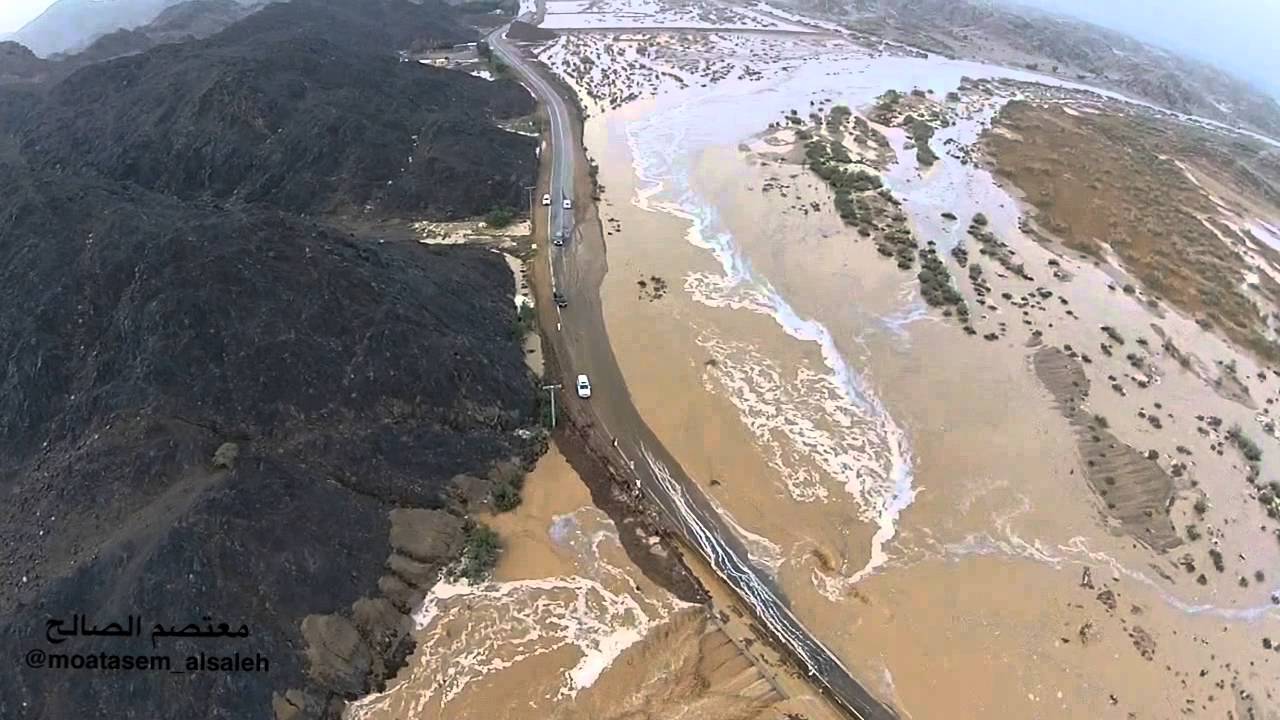 سيول محيرقة والخنقة وبردية طريق نخيلان-السرداح يوم الخميس 1436/6/6