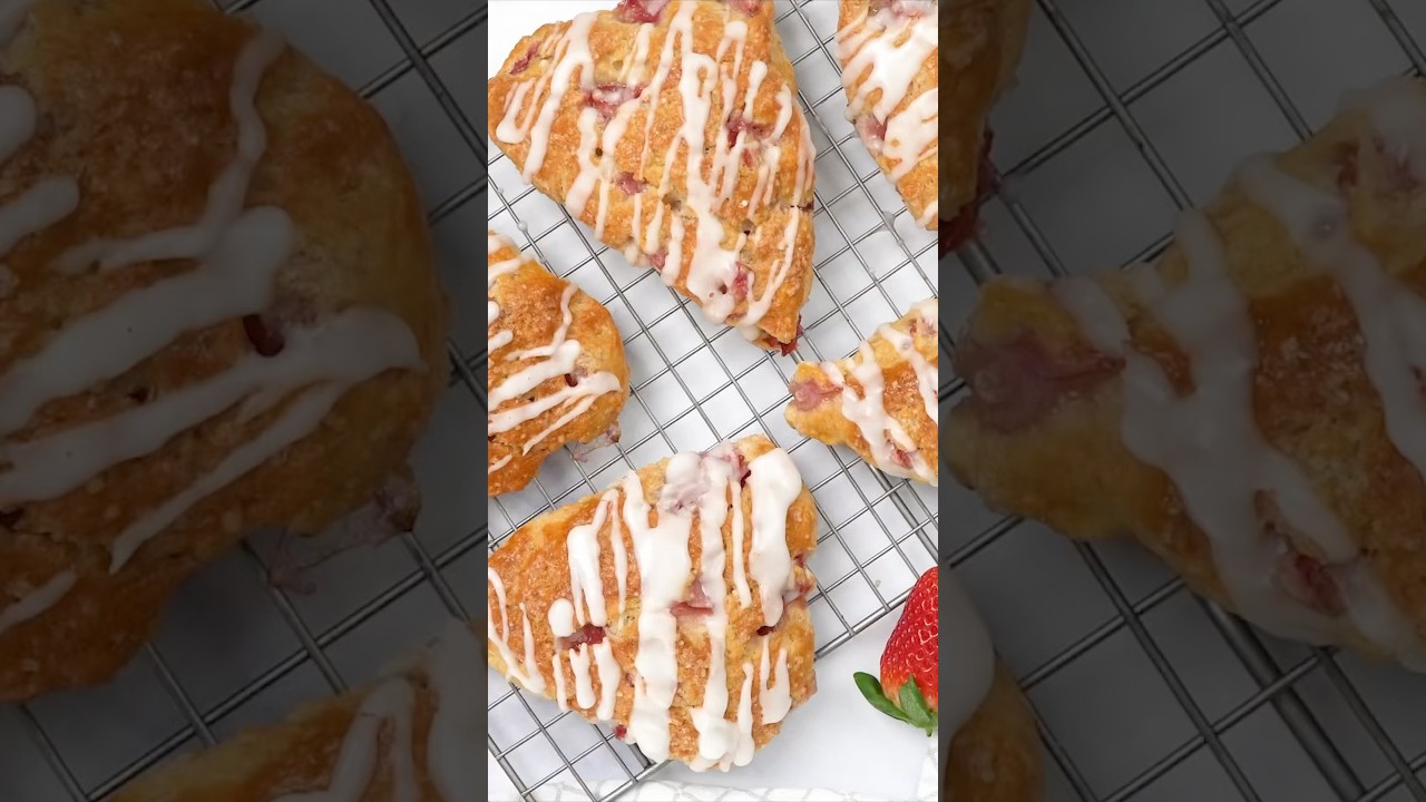 Did you know you can make bakery-style strawberry scones at home in 30 minutes? πβ¨