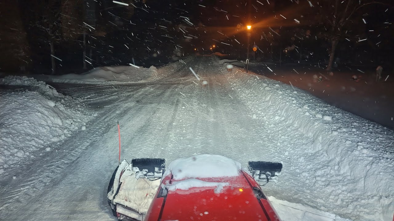 Plowing snow with the Massey Ferguson 5445 dyna 4.