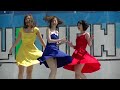 強風の中の癒やしのひととき 女子大生のかわいいダンス！