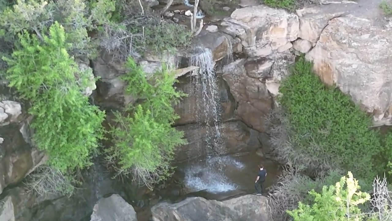 Montrose Waterfall (alt.)