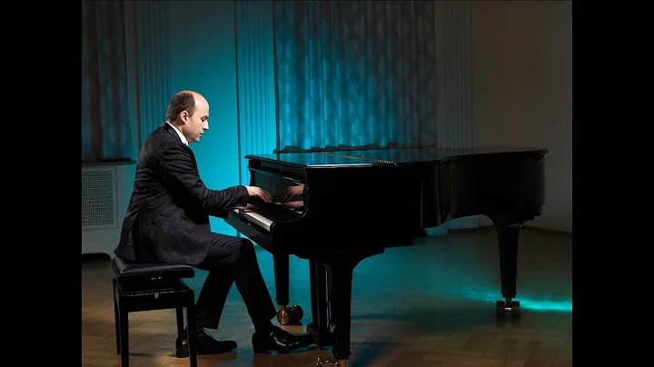 Photo shoot - makinf of - piano player Mikhail Ber...