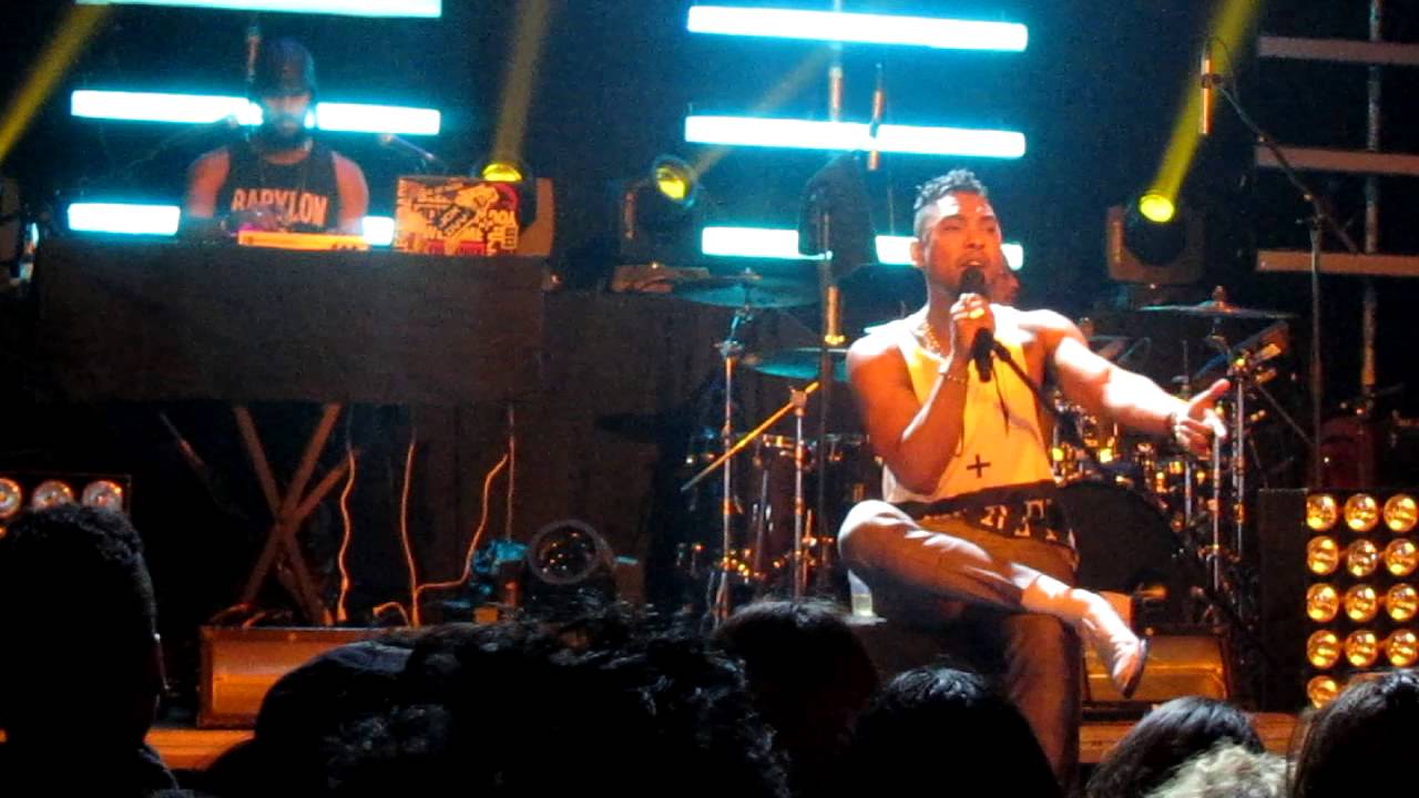 Miguel Candles in the sun, blowin' in the wind Live YouTube