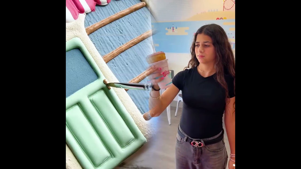 Secretly Putting ARIZZona RIZZlerberry In Sister’s Millshake!!