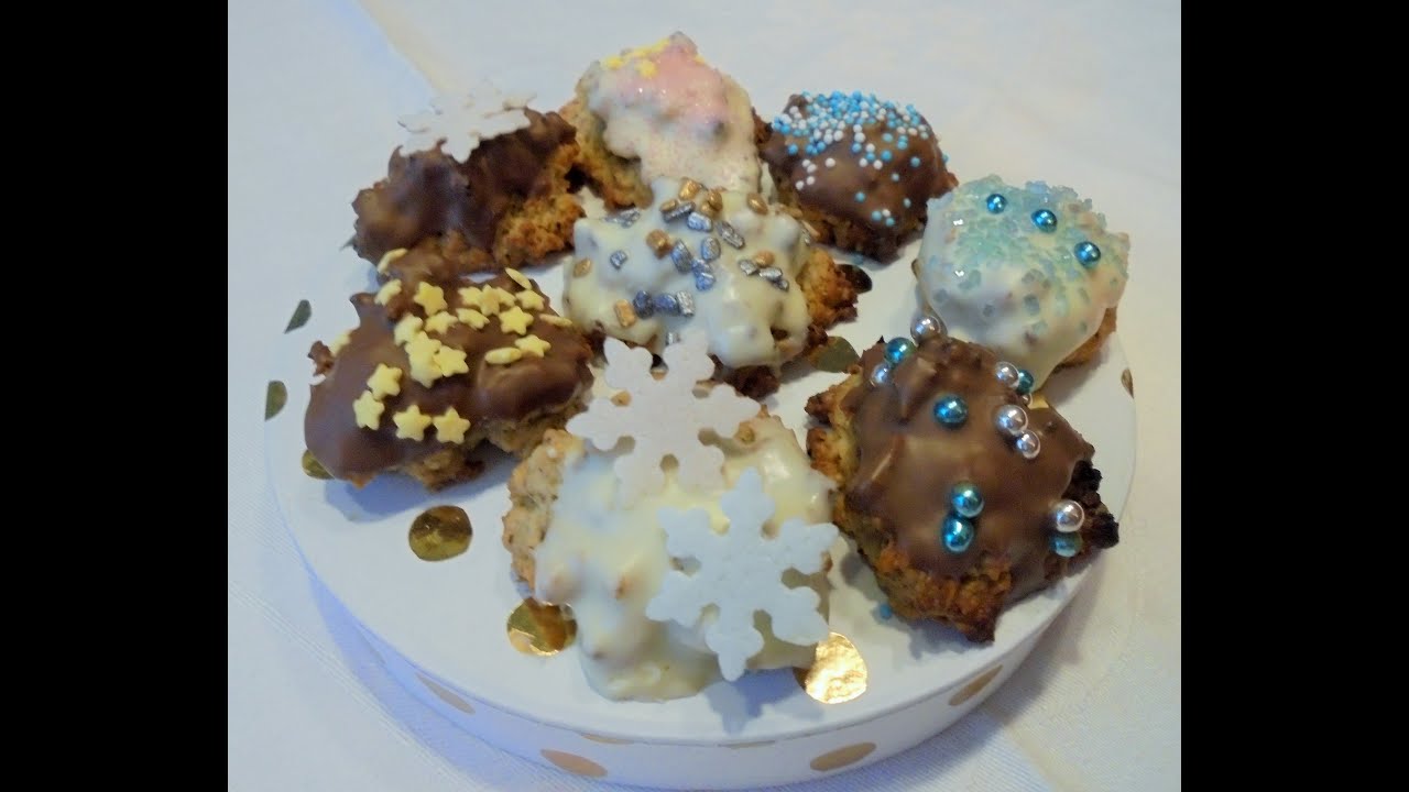 Weihnachtsplätzchen/Haferflocken Nuss Plätzchen/Oatmeal nut cookies ... Weihnachtsplätzchen/Haferflocken Nuss Plätzchen/Oatmeal nut cookies ...