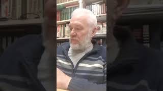 Дедушка читает рассказ «Воробей и ласточки», Л.Н.Толстого