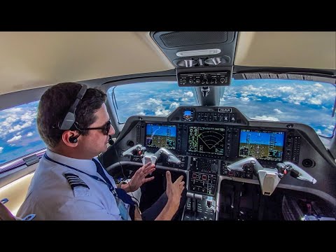 Vídeo: Como pilotar um avião (com fotos)