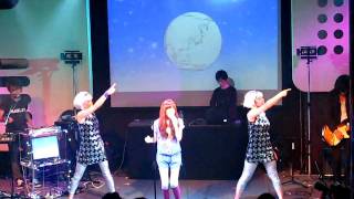 2009年5月15日に行われた自主イベントE-TRiPPER 2の映像です。 2ndシン...