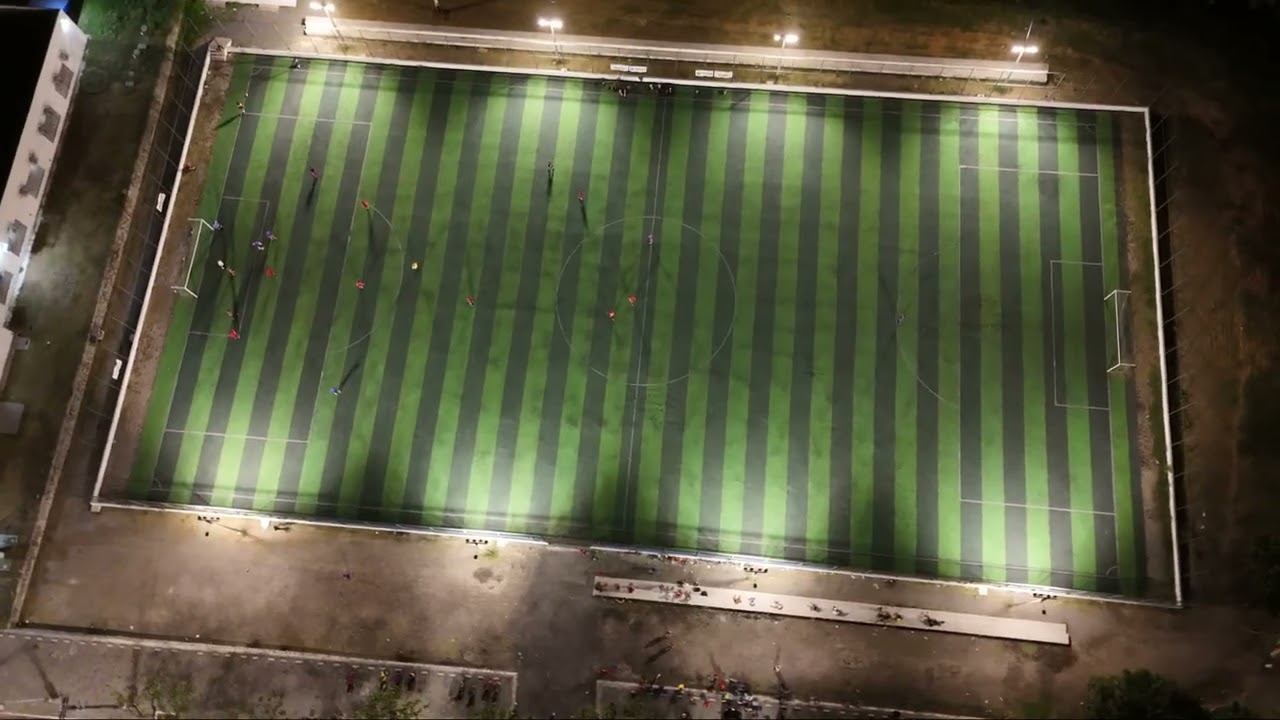 Passeio noturno no bairro de prazeres