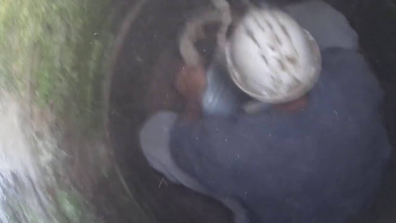 Feri a búvár - Kút tisztítás