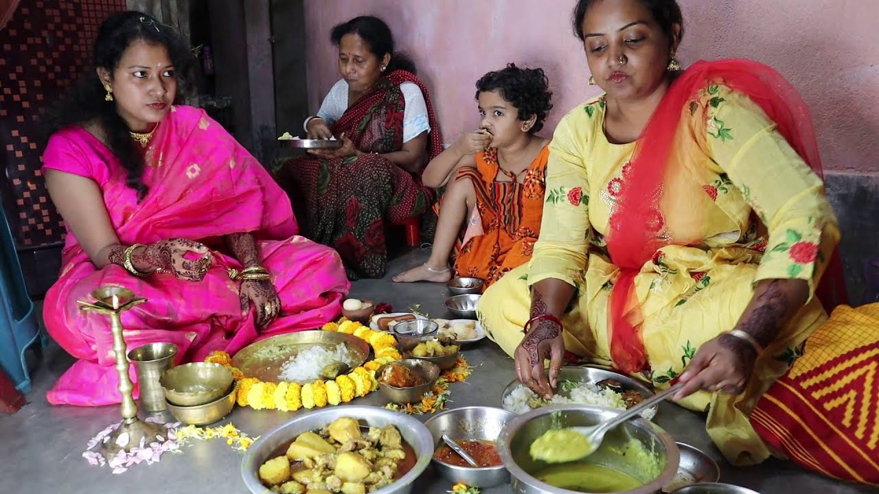 Pre Wedding Eating Show | Rice with Mutton | Tiger Prawn | Paneer | Veg Dal | Chutney | Sweet