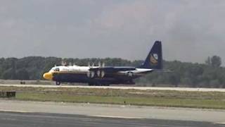 R.I. Airshow 2009 - US Navy Blue Angels (Part 1)