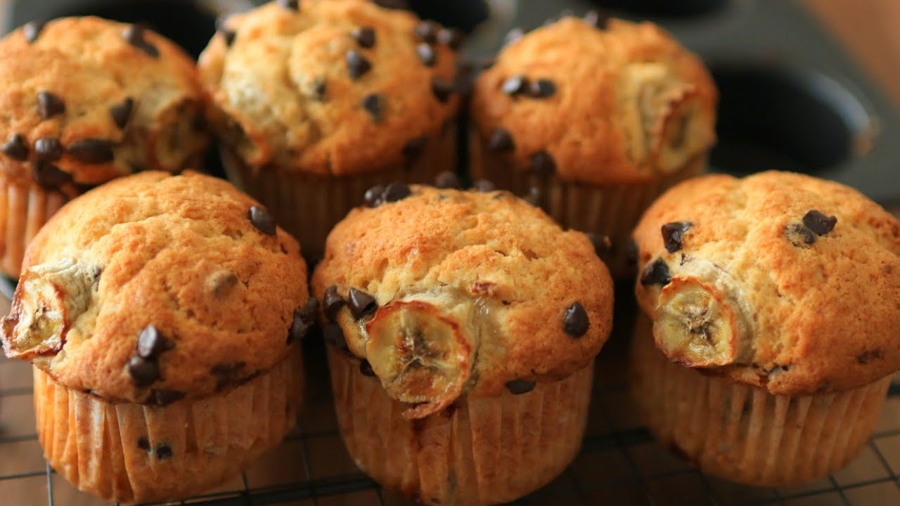 バナナチョコチップマフィンの作り方 How To Make Banana Chocolate Chip Muffin Youtube