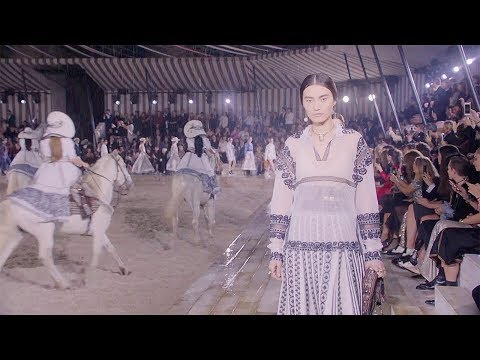 Video: Dior-show Inspireret Af Mexico