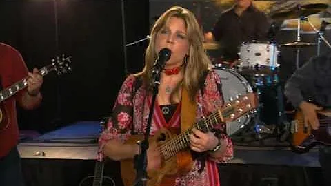 Terri Hendrix performs "Slow Down" on the Texas Mu...