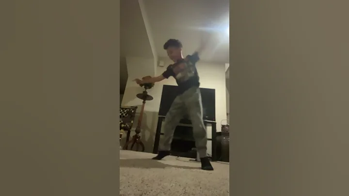 Metro Man trend ￼ #Trend #Megamind #metroman #dancetrend #dance